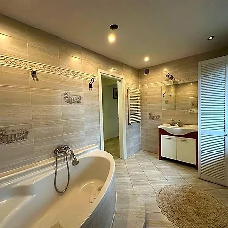 Bed & Breakfast U Bzyka 3*